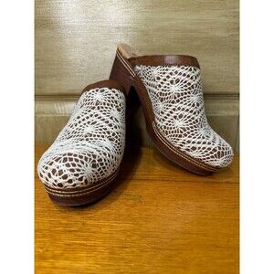 Korks Womens KR0010471 Nora Ivory Crochet Heeled Slip On Comfort Clogs Size 8 M